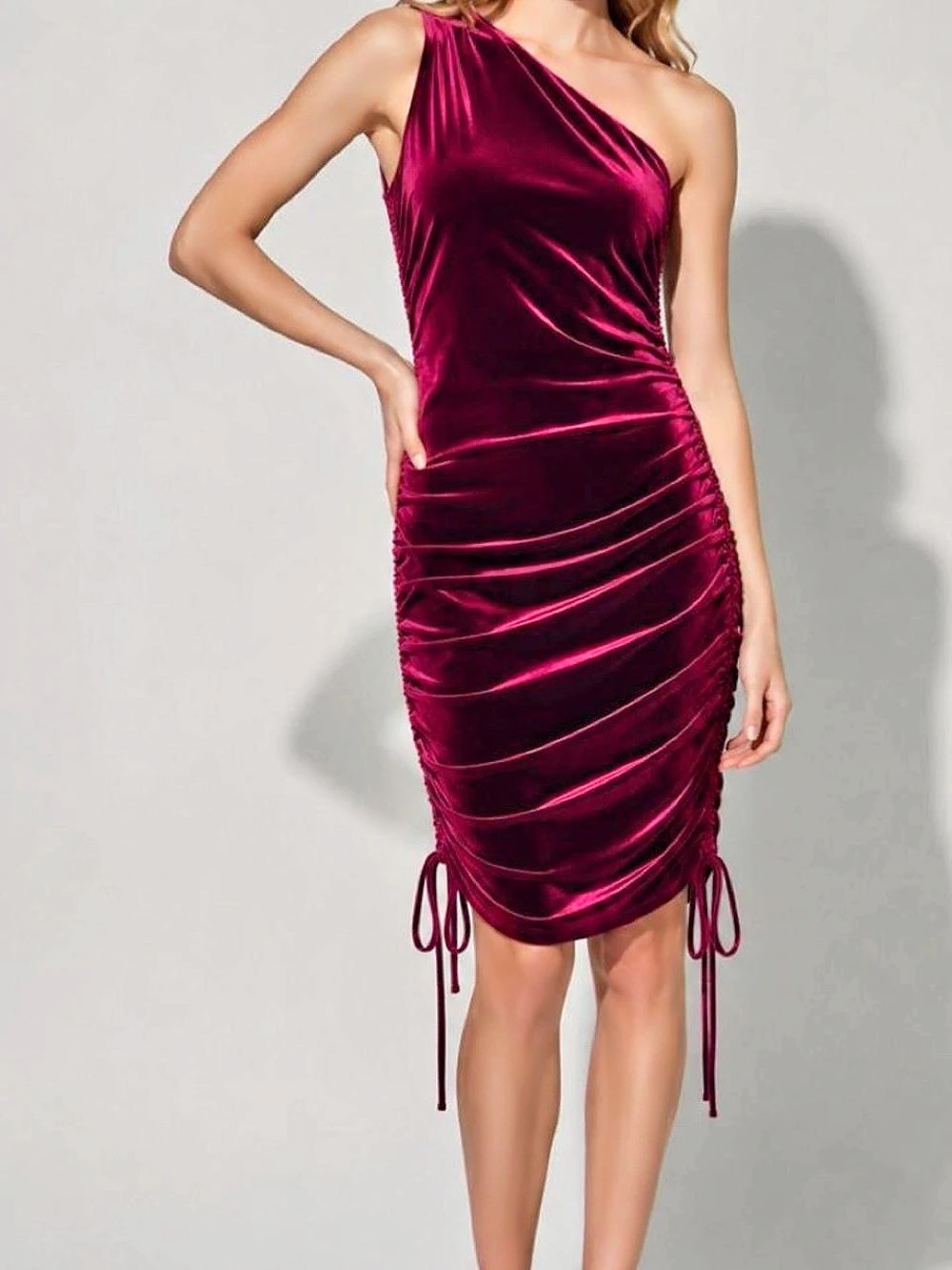 House of Harlow One Shoulder Velvet Ruched Mini Dress Burgundy Medium